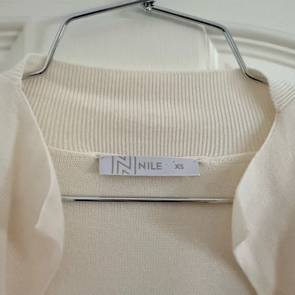 Nile Long Cream Cardigan. Size XS. 50% Modal. - Picture 6 of 9